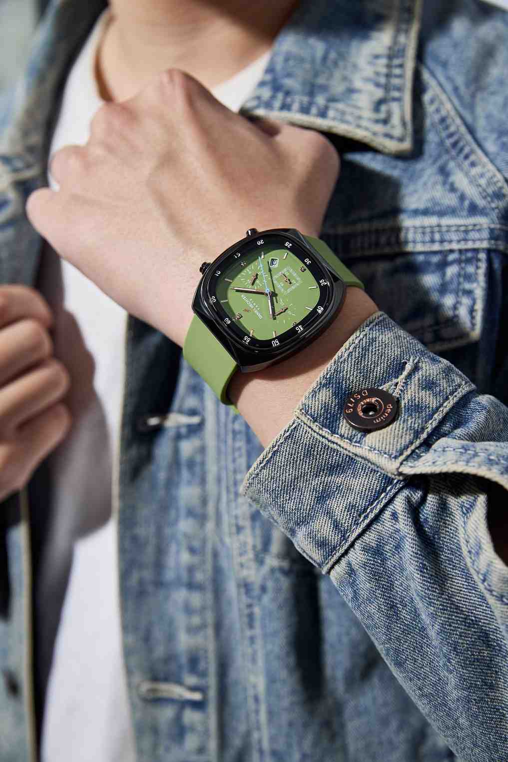 Daniel Hechter Paris Bercy Collection | DHM1001-07