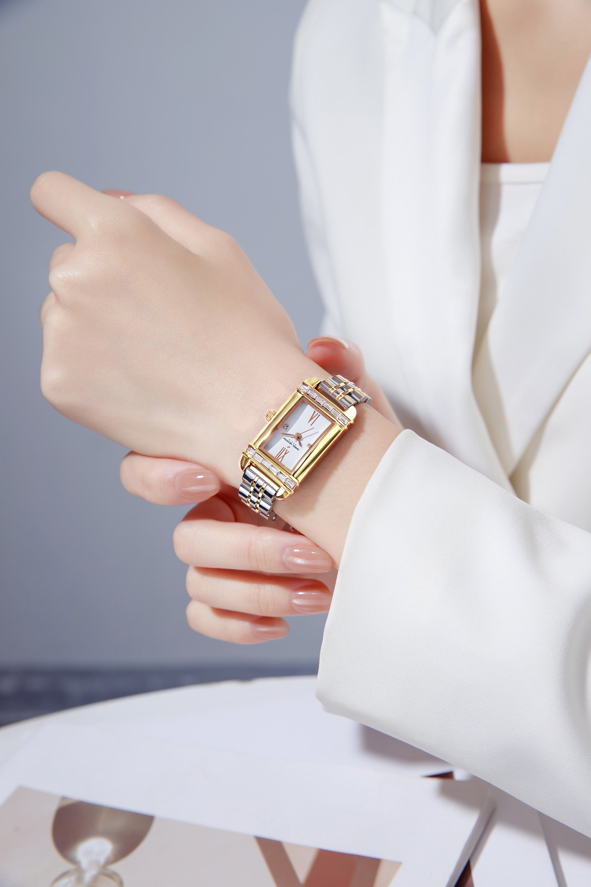 Daniel Hechter Paris Louvre Collection | DHW2006-44