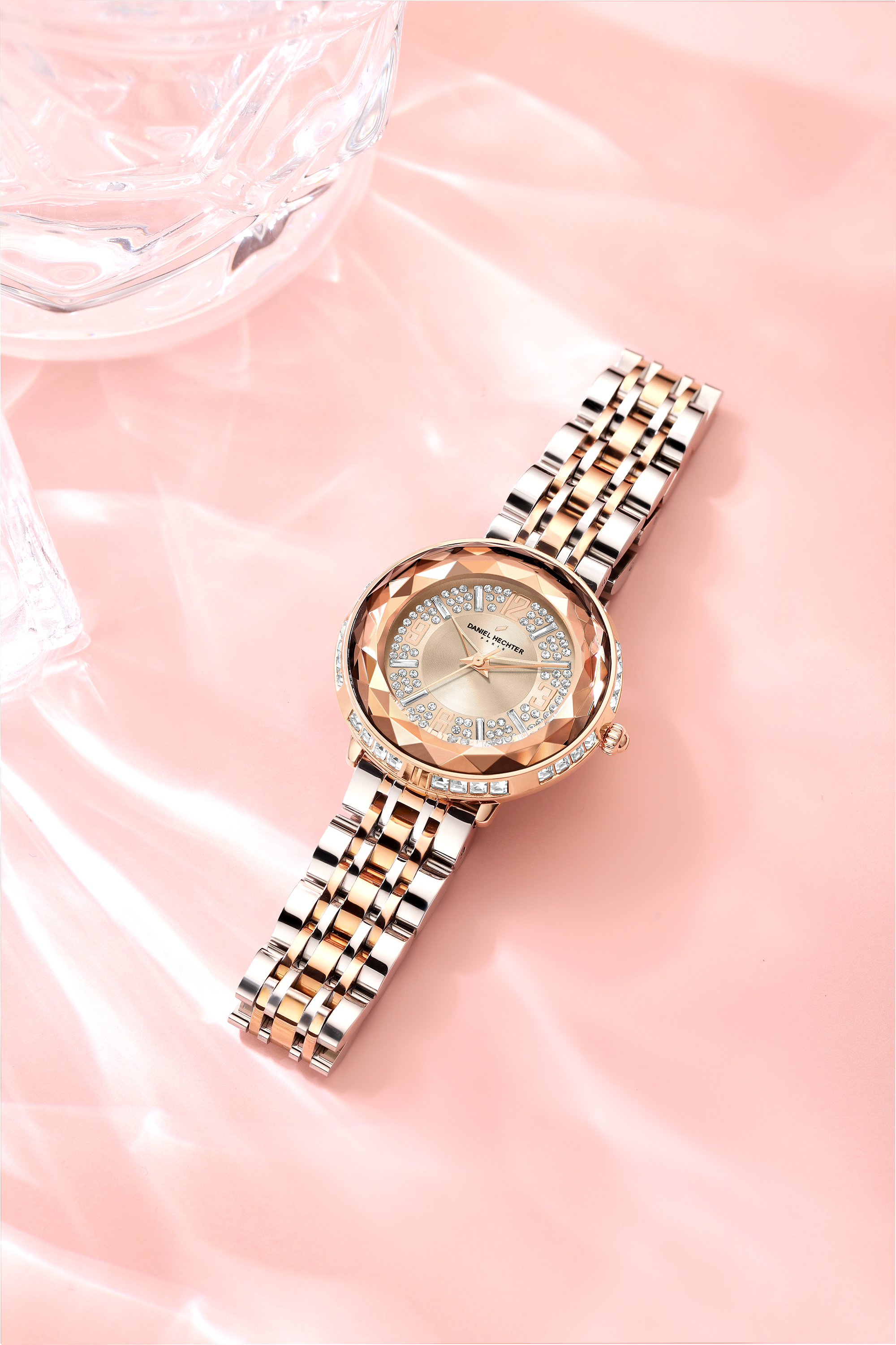 Daniel Hechter Paris Palais-Royal Collection DHW2003-44