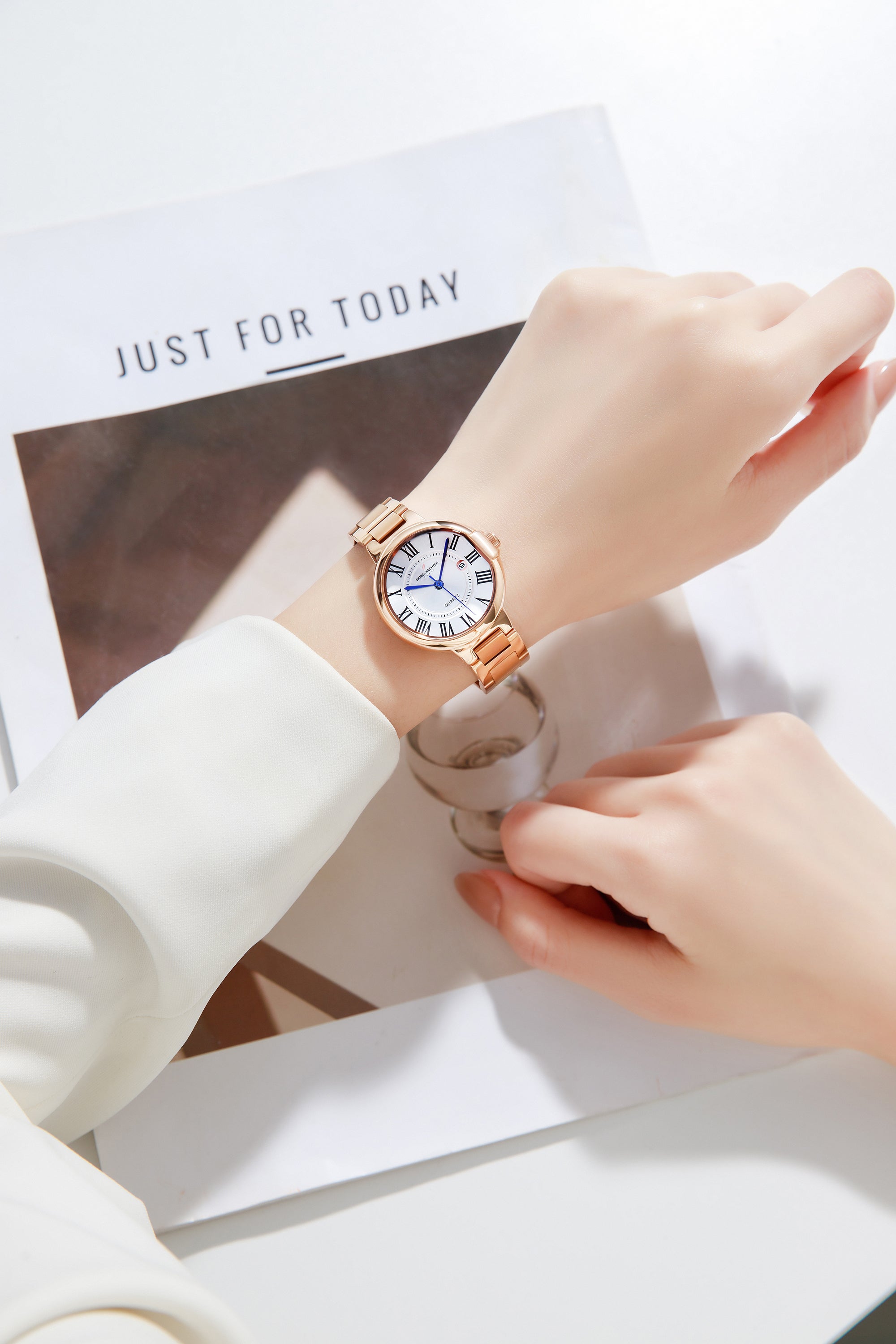 Daniel Hechter Paris Sorbonne Collection Pair Watch | DHP-1001-33