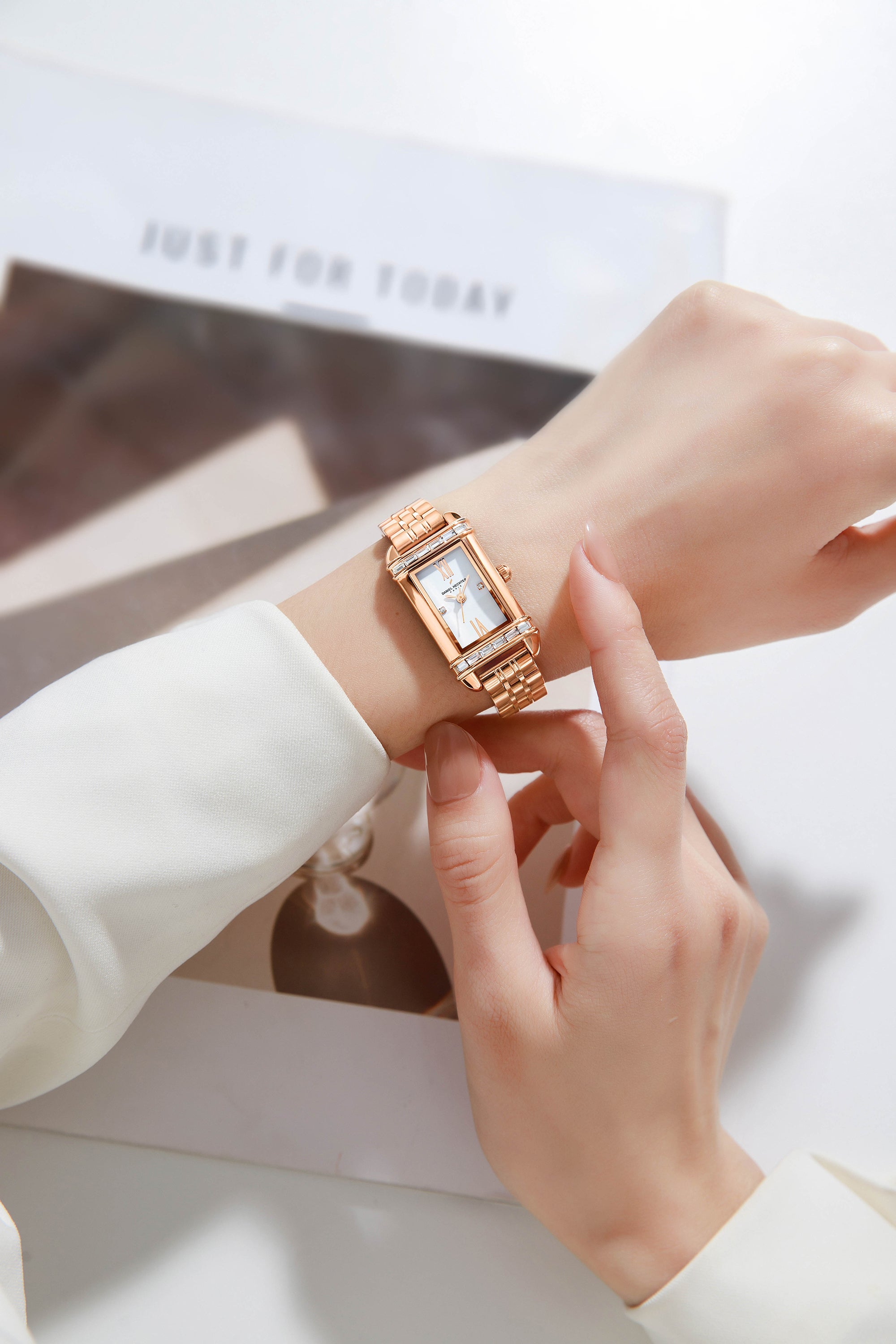 Daniel Hechter Paris Louvre Collection | DHW2006-22