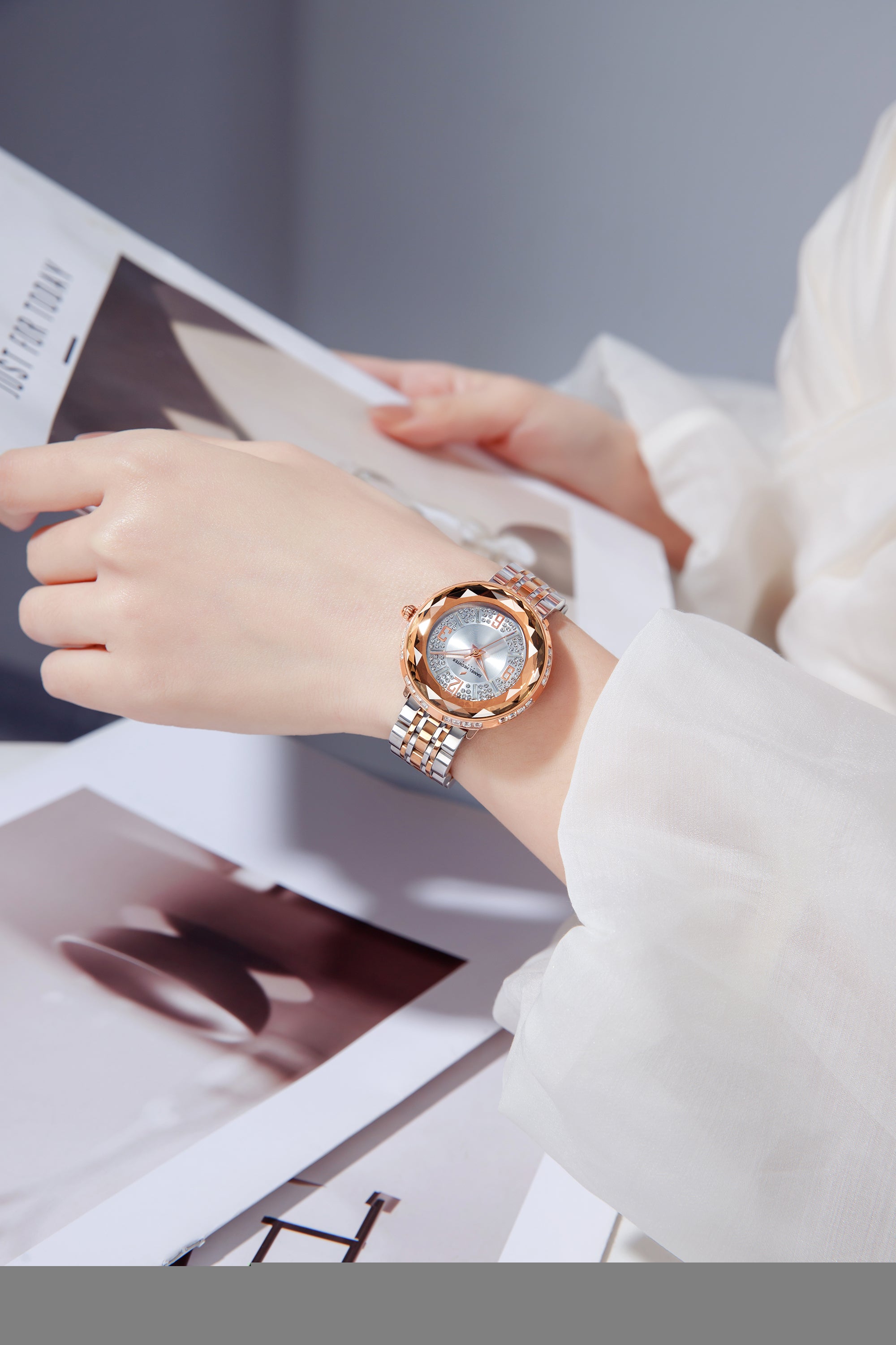 Daniel Hechter Paris Palais-Royal Collection DHW2003-33